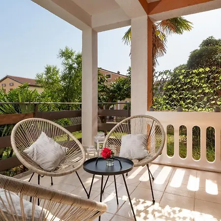 Kami Novigrad Istria