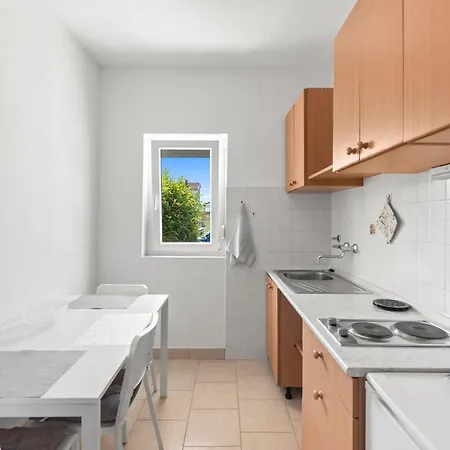 Kami Novigrad Istria