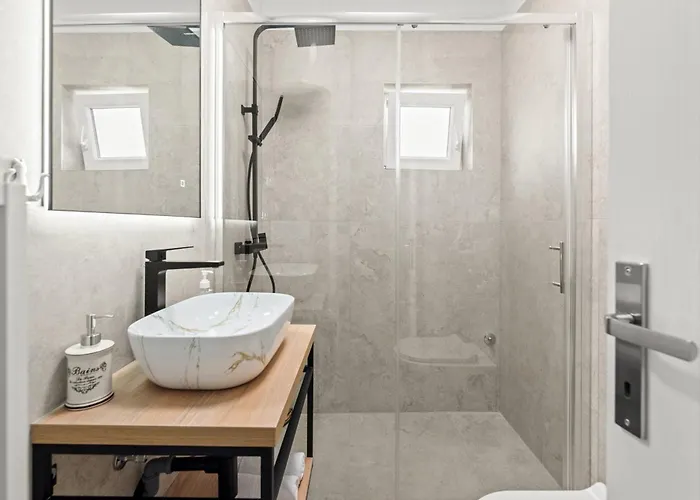 Kami Novigrad Istria